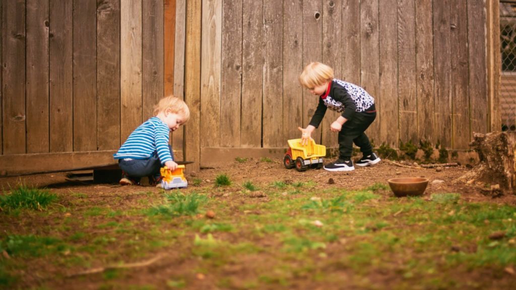 Easy and Engaging Toddler Outdoor Activities