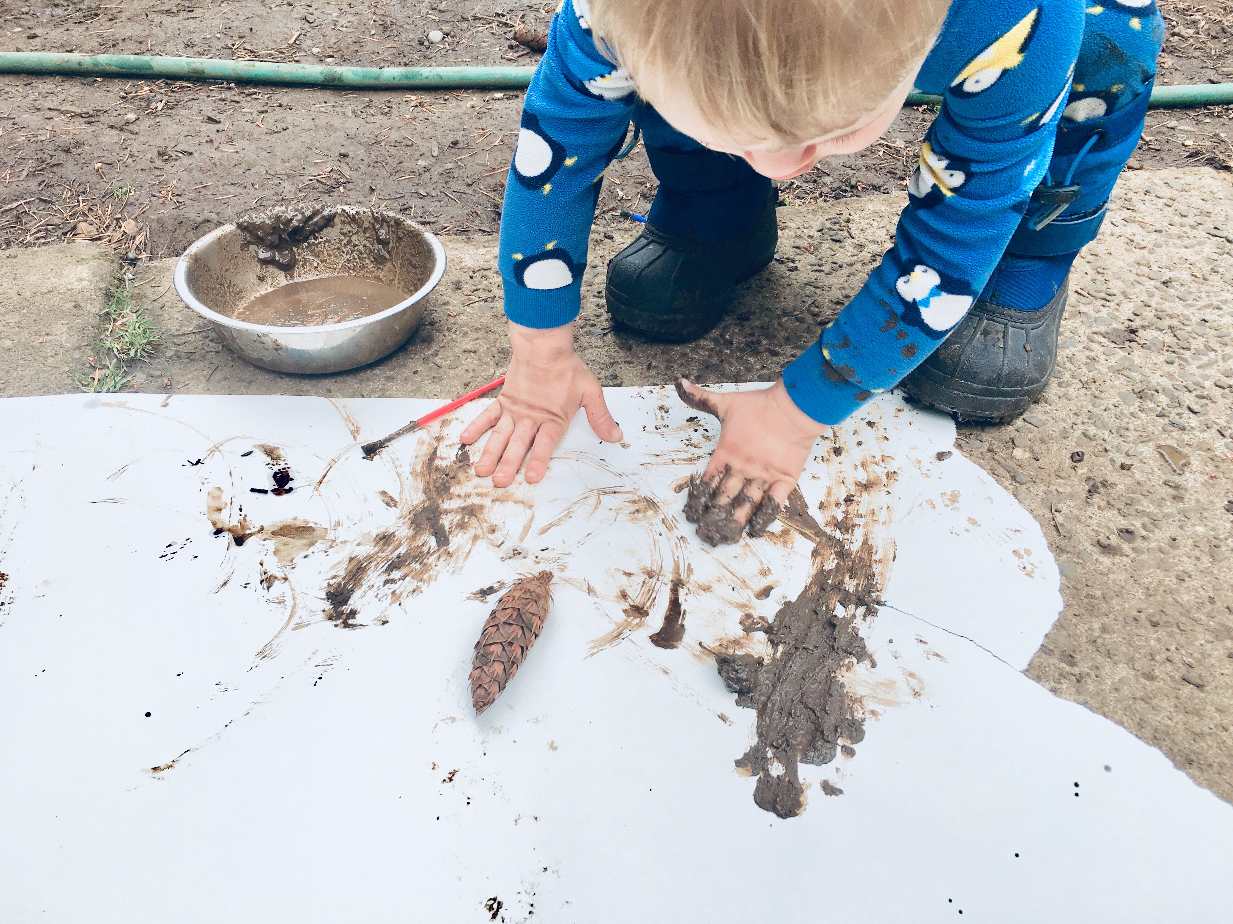 Toddler Art Mud Painting
