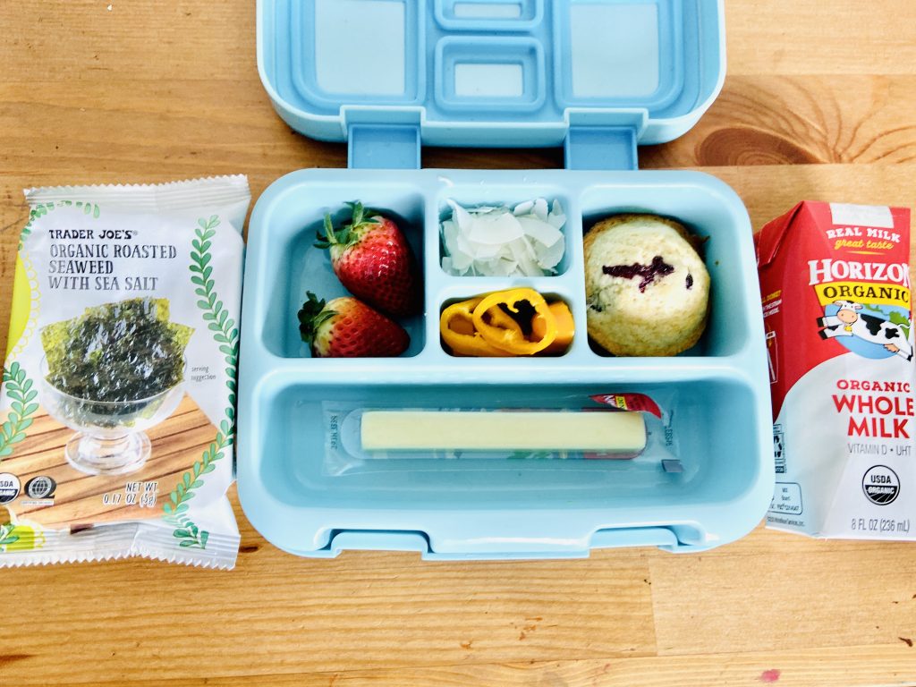 Lunch for my kids 🧀 #lunch #macncheese #chicken #fruit #treat #bento, omie lunchbox