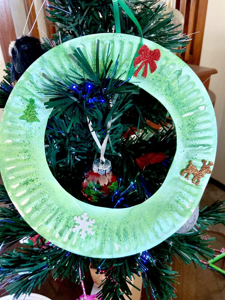 Paper Plate Wreath Craft